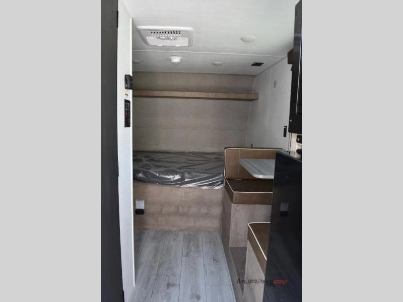 2025 Airstream - Image 8 of 16