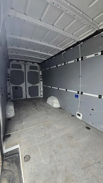 2025 Mercedes-Benz VS30 Sprinter - Image 8 of 9