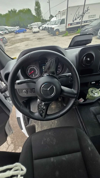 2025 Mercedes-Benz VS30 Sprinter - Image 4 of 9
