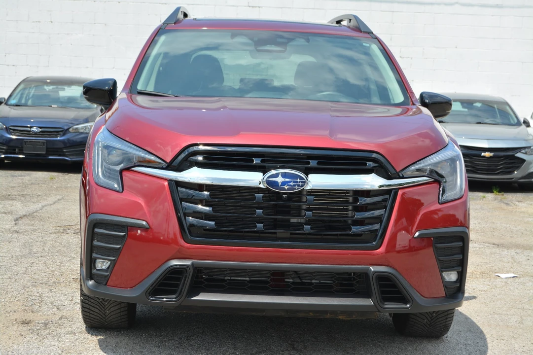 2025 Subaru - Image 2 of 31