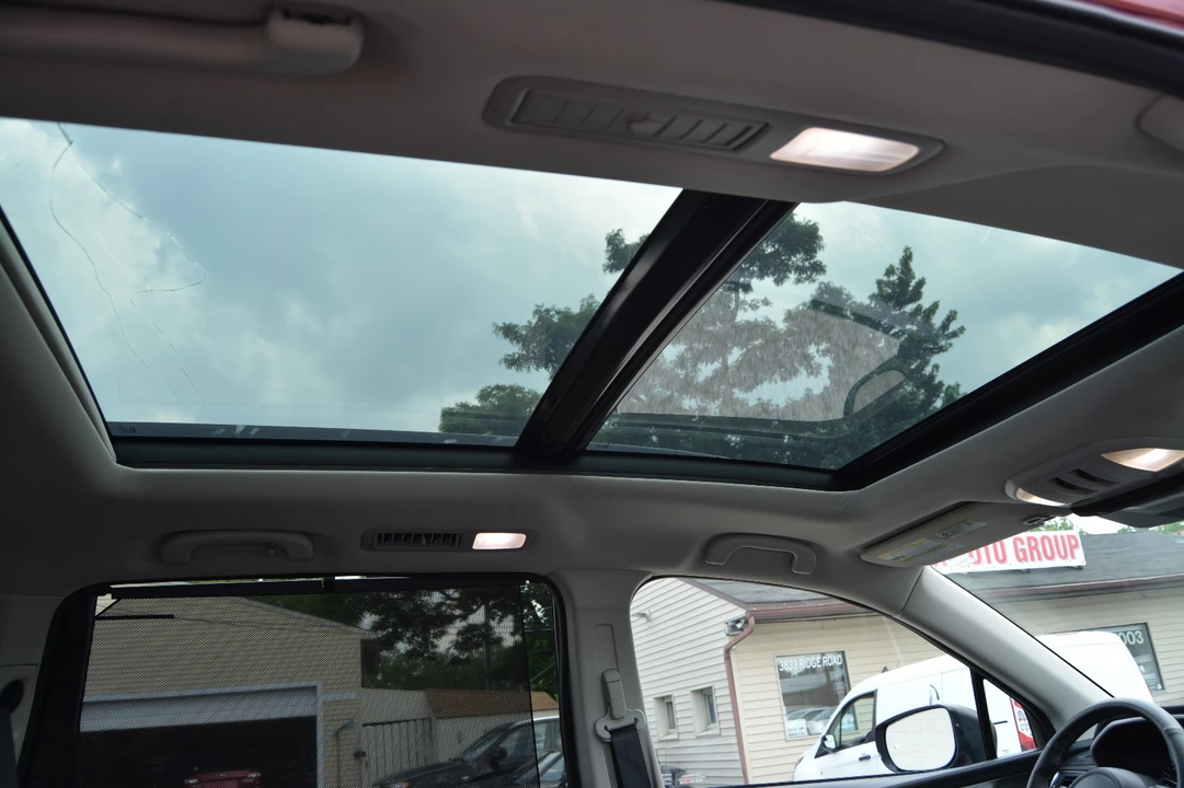 2025 Subaru - Image 26 of 31