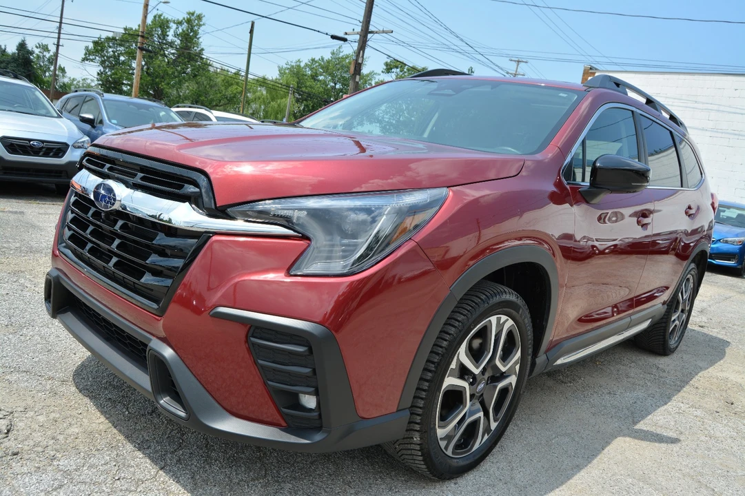 2025 Subaru - Image 10 of 31