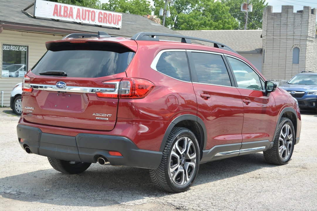 2025 Subaru - Image 7 of 31