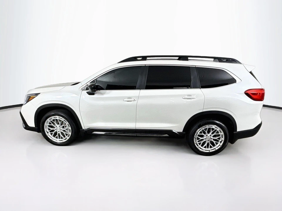 2025 Subaru - Image 2 of 31