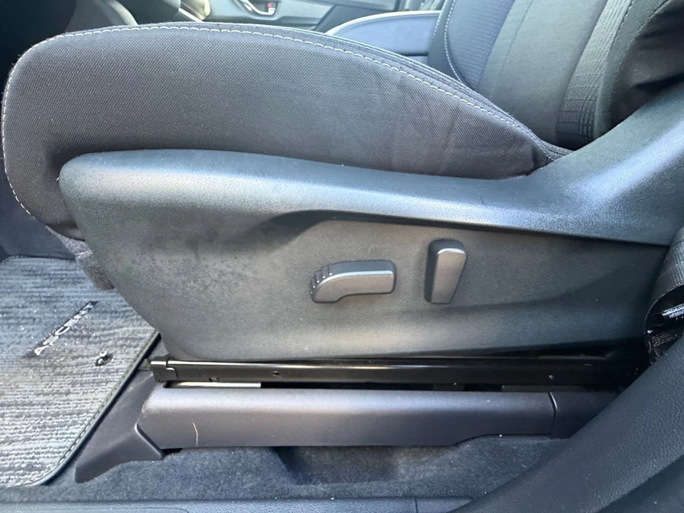 2025 Subaru - Image 23 of 31