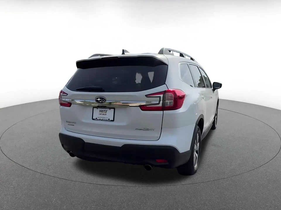 2025 Subaru - Image 13 of 31