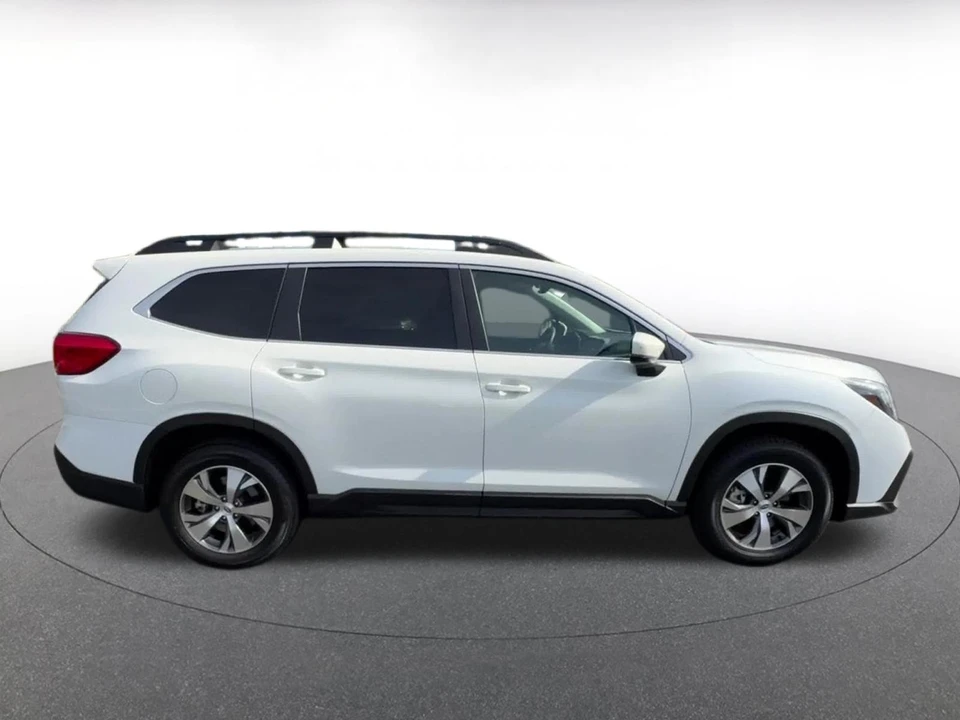 2025 Subaru - Image 15 of 31