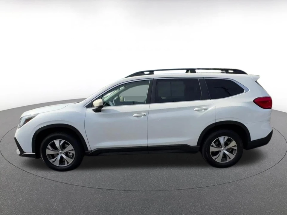 2025 Subaru - Image 8 of 31