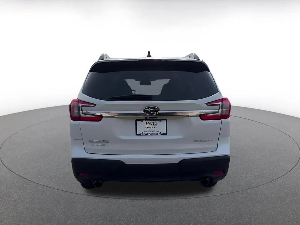 2025 Subaru - Image 12 of 31
