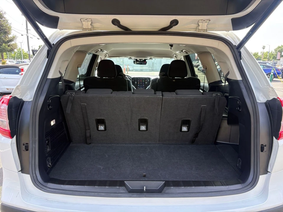 2025 Subaru - Image 29 of 31