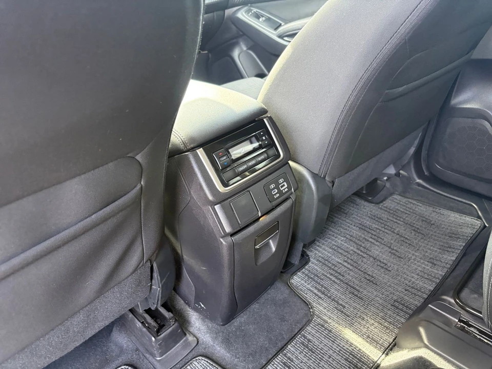 2025 Subaru - Image 21 of 31