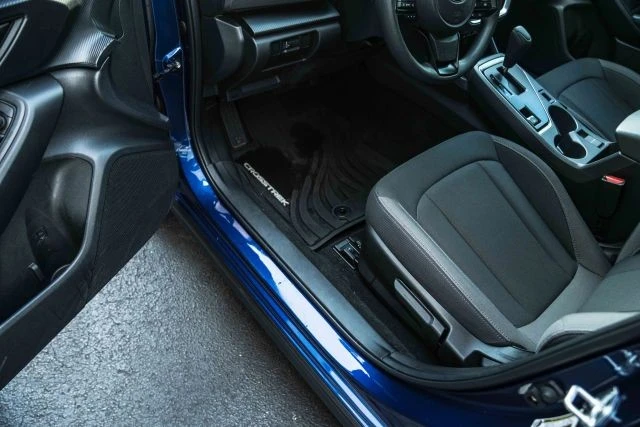 2025 Subaru Crosstrek 3rd Gen - Image 17 of 21