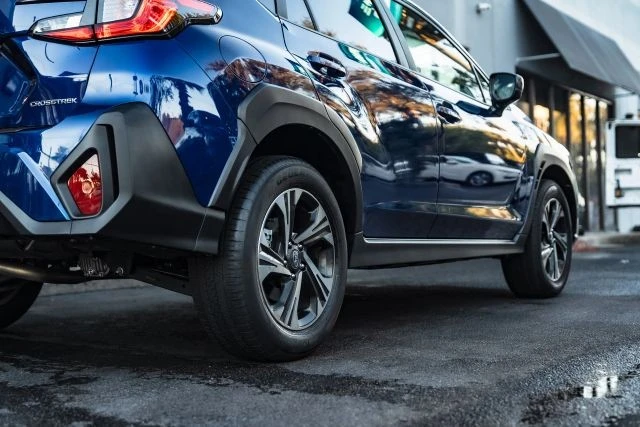 2025 Subaru Crosstrek 3rd Gen - Image 8 of 21