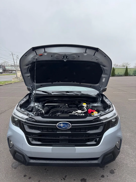 2025 Subaru Forester 6th Gen - Image 18 of 21