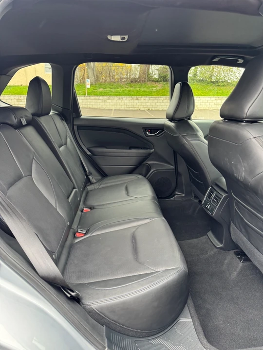 2025 Subaru Forester 6th Gen - Image 14 of 21