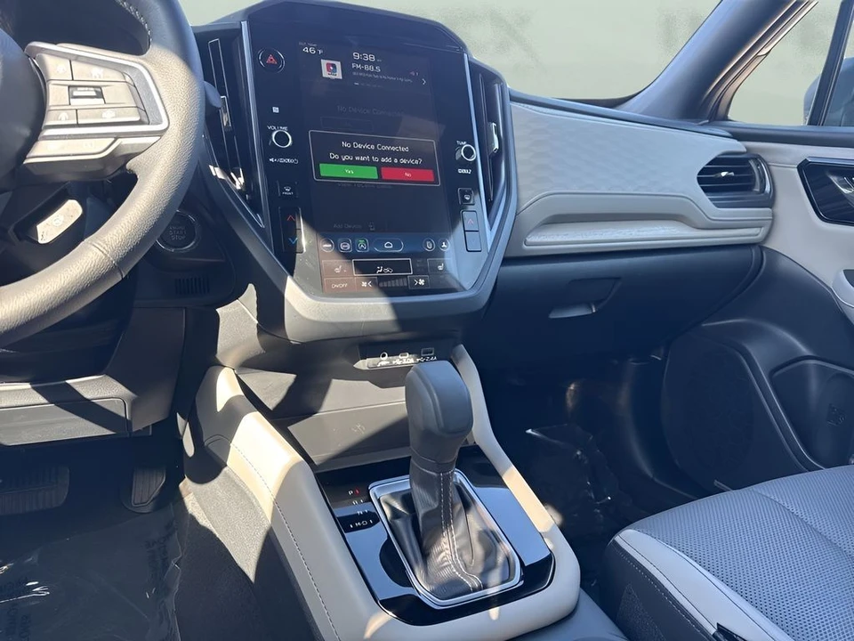 2025 Subaru Forester 6th Gen - Image 17 of 21