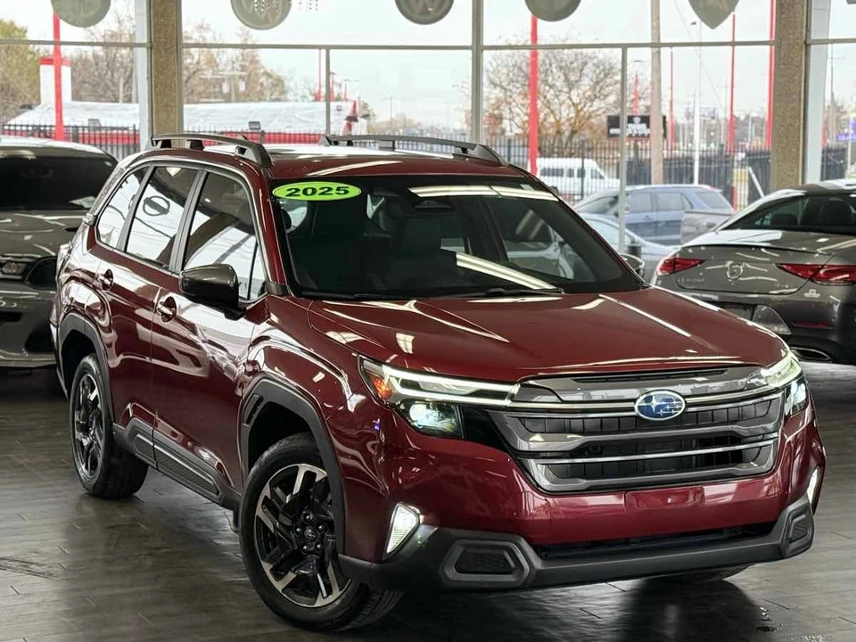 2025 Subaru Forester 6th Gen - Image 2 of 21