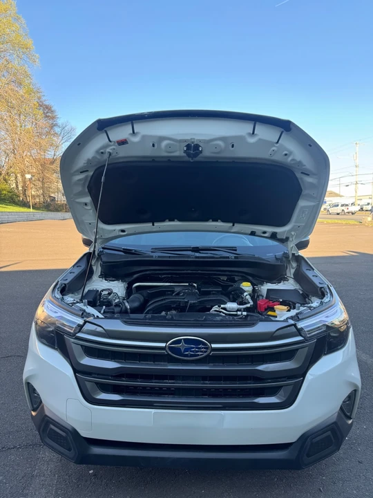 2025 Subaru Forester 6th Gen - Image 17 of 20