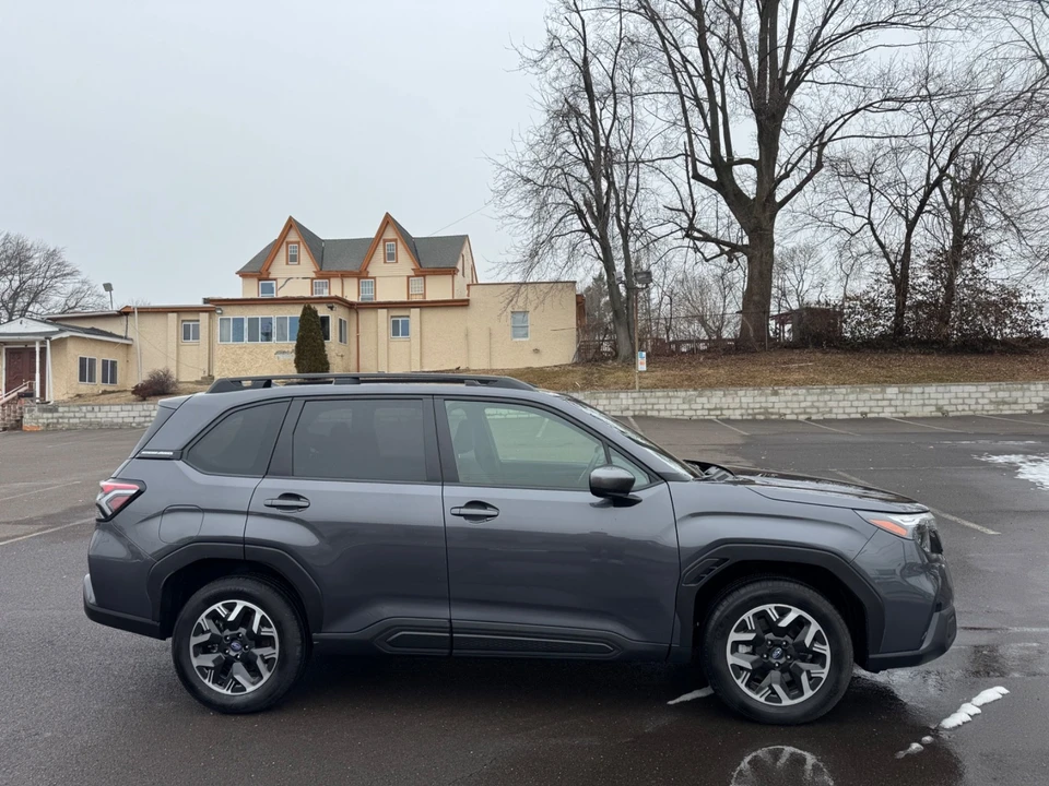 2025 Subaru Forester 6th Gen - Image 3 of 19