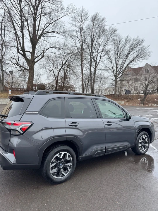 2025 Subaru Forester 6th Gen - Image 4 of 19
