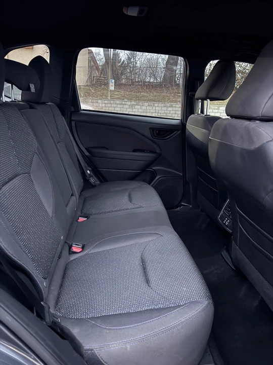 2025 Subaru Forester 6th Gen - Image 17 of 21