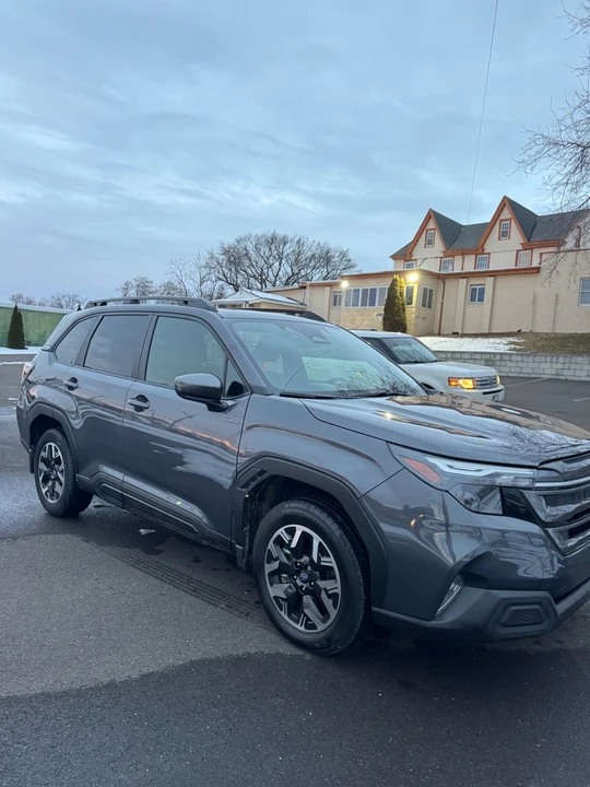 2025 Subaru Forester 6th Gen - Image 2 of 21