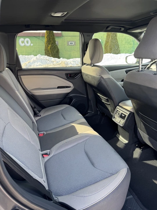 2025 Subaru Forester 6th Gen - Image 15 of 19