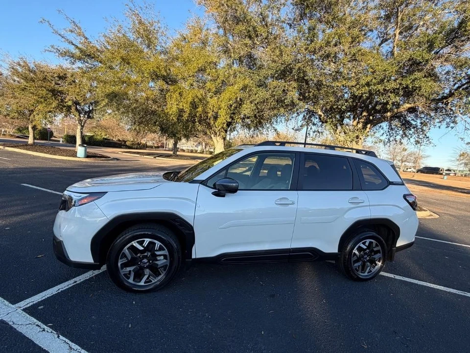 2025 Subaru Forester 6th Gen - Image 2 of 21