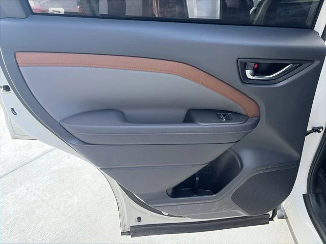 2025 Subaru Forester 6th Gen - Image 14 of 21