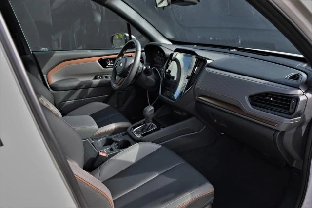 2025 Subaru Forester 6th Gen - Image 19 of 21
