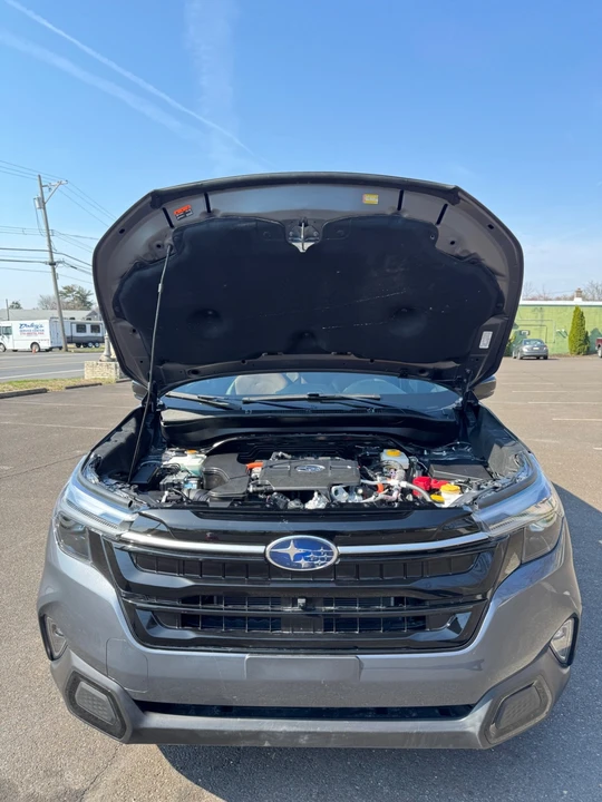 2025 Subaru Forester 6th Gen - Image 20 of 21