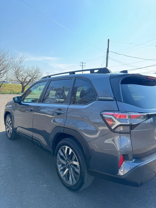 2025 Subaru Forester 6th Gen - Image 6 of 21