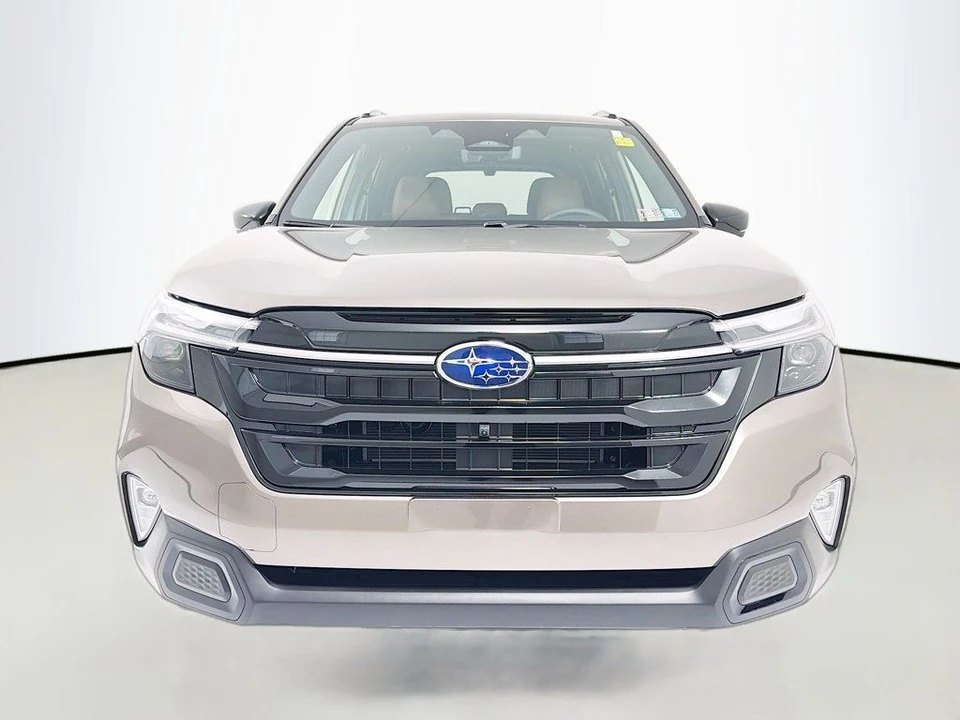 2025 Subaru Forester 6th Gen - Image 2 of 12