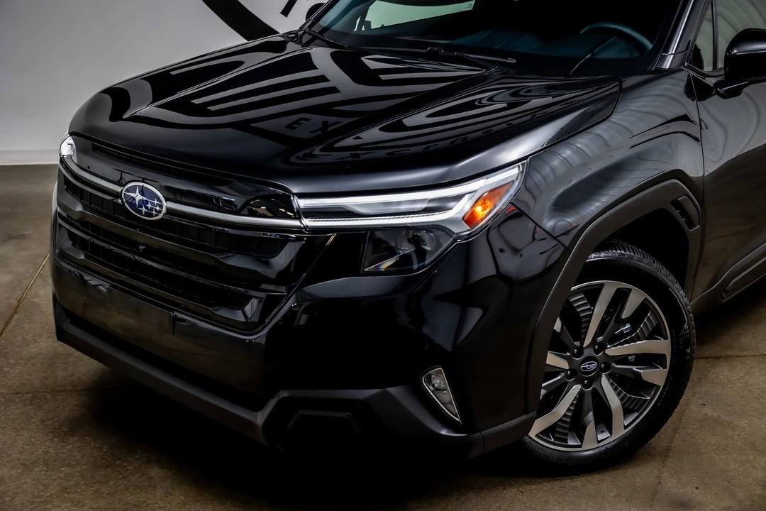 2025 Subaru Forester 6th Gen - Image 19 of 21