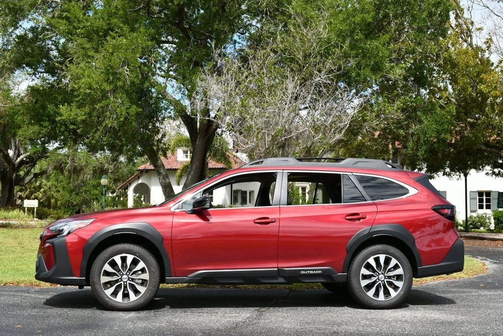 2025 Subaru Outback 6th Gen - Image 3 of 21