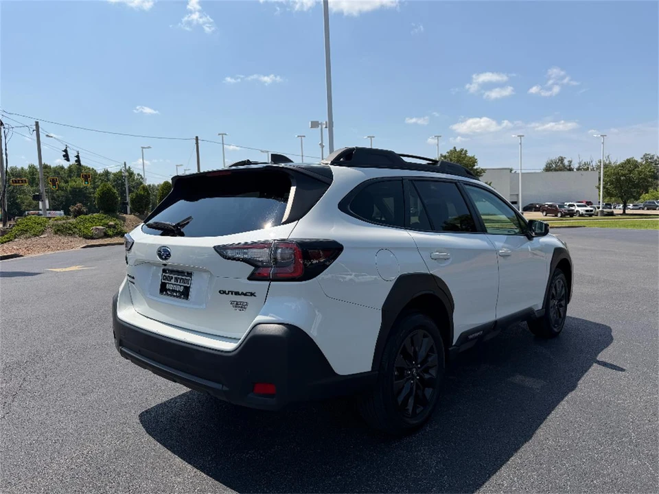 2025 Subaru Outback 6th Gen - Image 7 of 31