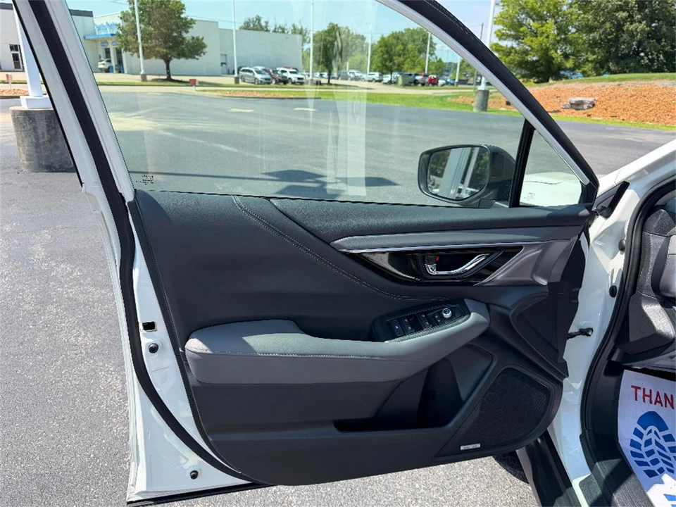 2025 Subaru Outback 6th Gen - Image 31 of 31
