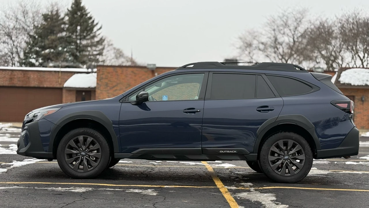 2025 Subaru Outback 6th Gen - Image 4 of 21
