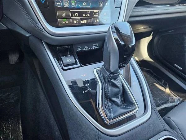 2025 Subaru Outback 6th Gen - Image 12 of 21