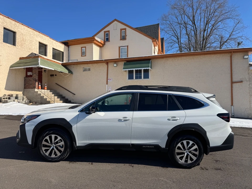 2025 Subaru Outback 6th Gen - Image 7 of 18