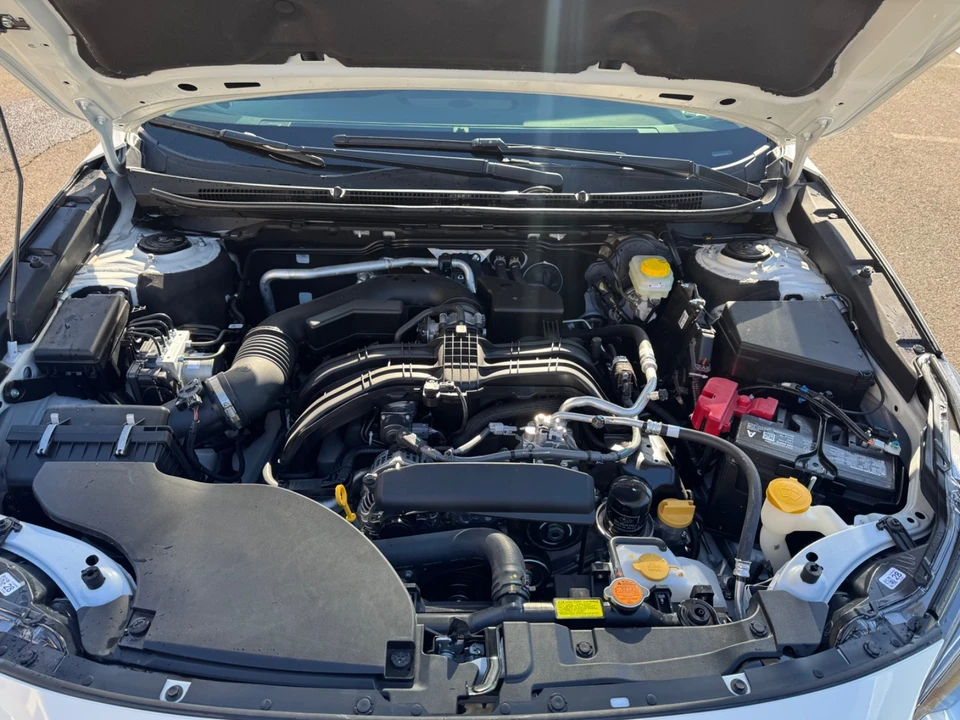 2025 Subaru Outback 6th Gen - Image 17 of 18