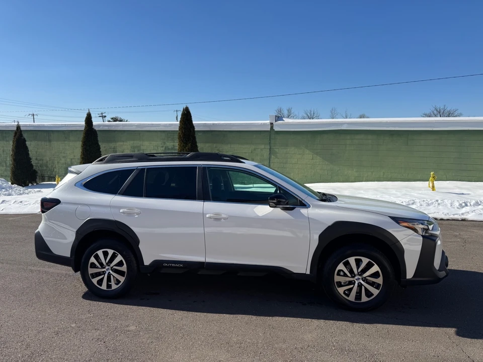 2025 Subaru Outback 6th Gen - Image 3 of 18