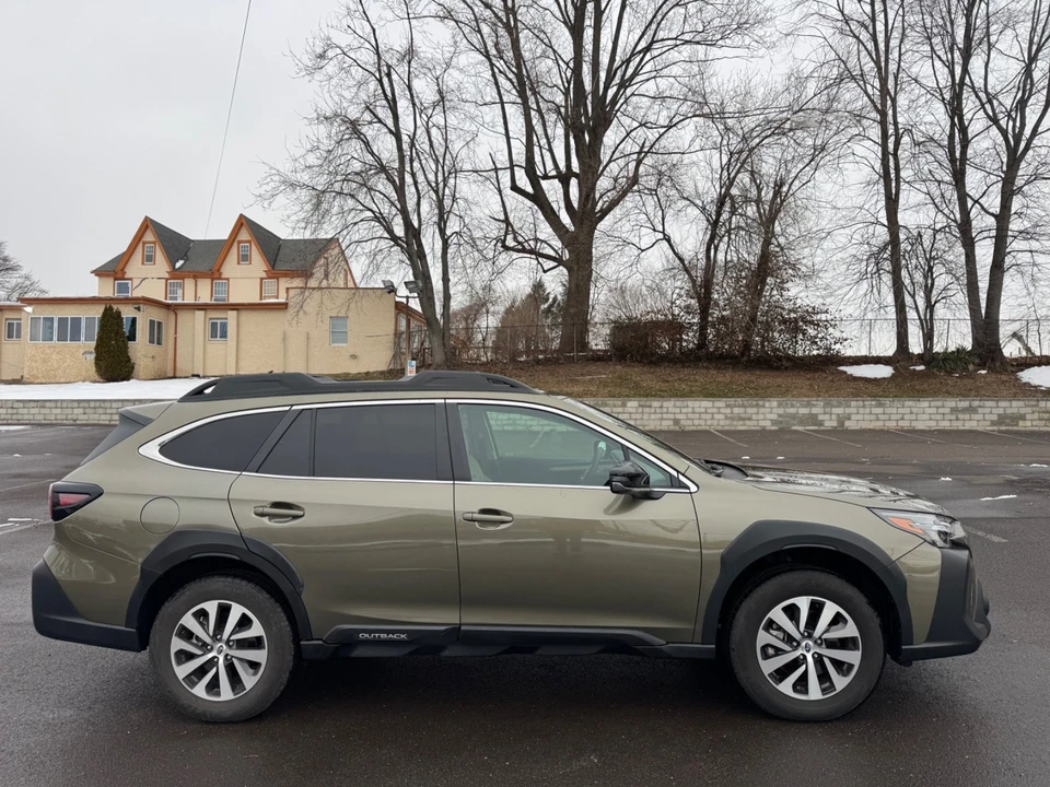 2025 Subaru Outback 6th Gen - Image 3 of 17