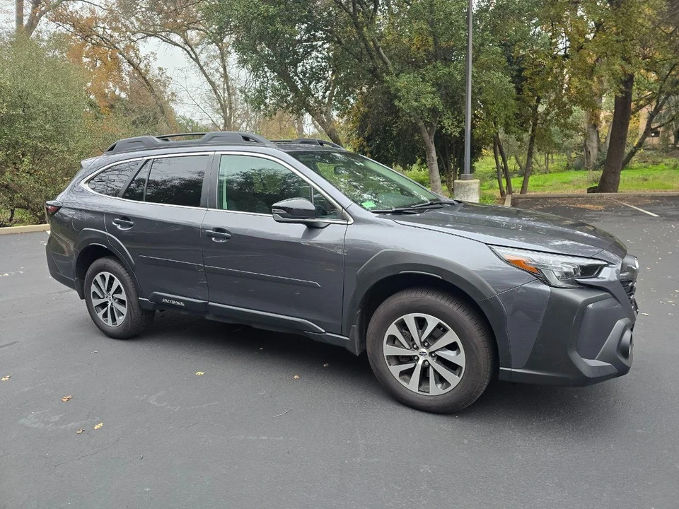 2025 Subaru Outback 6th Gen - Image 3 of 19