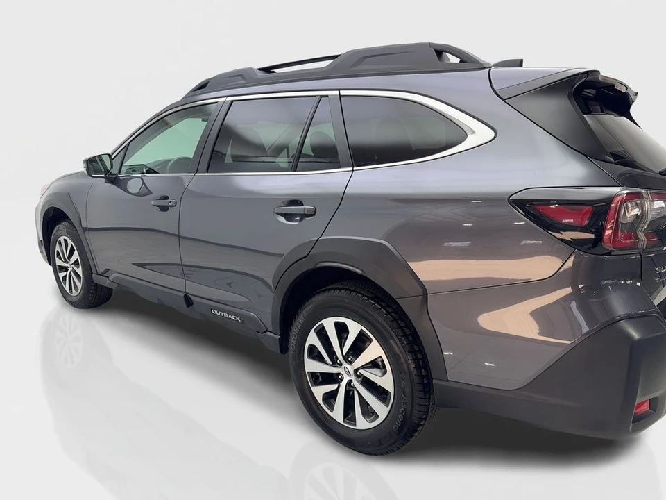 2025 Subaru Outback 6th Gen - Image 14 of 21