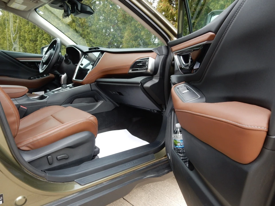 2025 Subaru Outback 6th Gen - Image 17 of 21