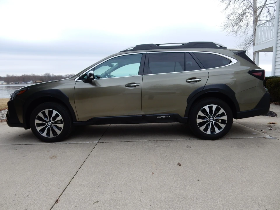 2025 Subaru Outback 6th Gen - Image 5 of 21