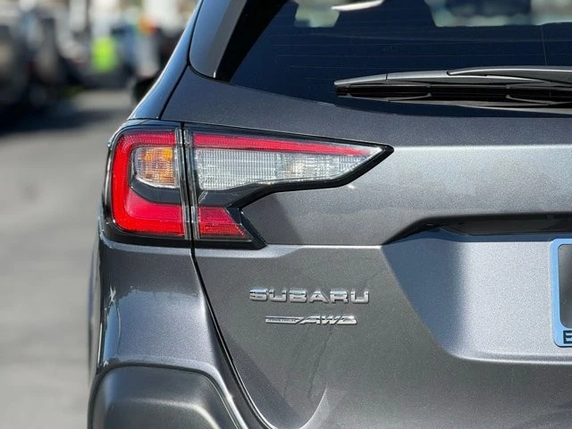 2025 Subaru Outback 6th Gen - Image 8 of 12