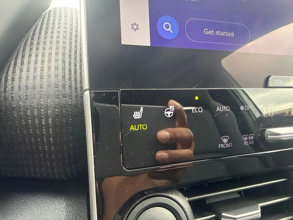 2025 Subaru - Image 19 of 31