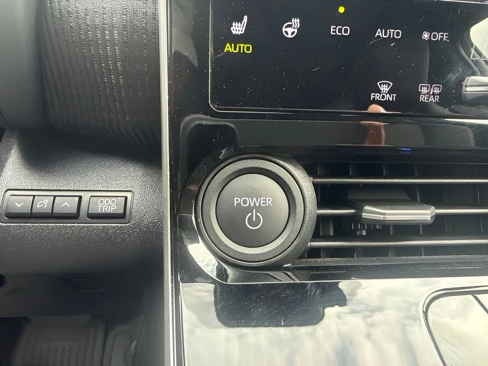 2025 Subaru - Image 20 of 31